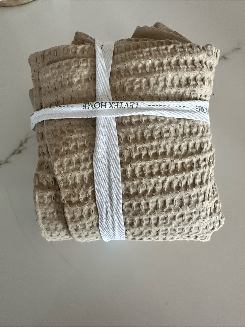 NWT 2 Waffle Weave Euro Sham Pillowcases – Taupe - Picture 3 of 4